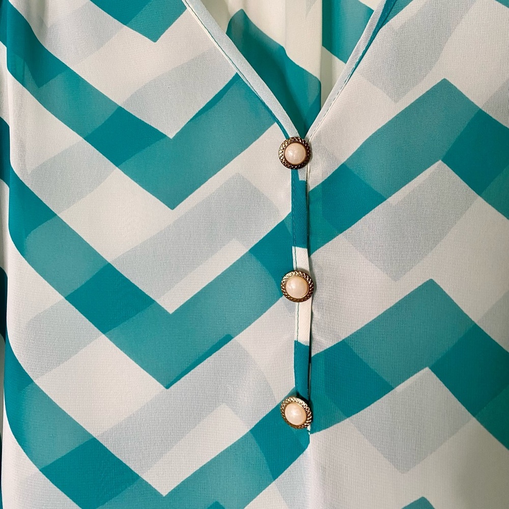 Chevron print blouse - Picture 2 of 4